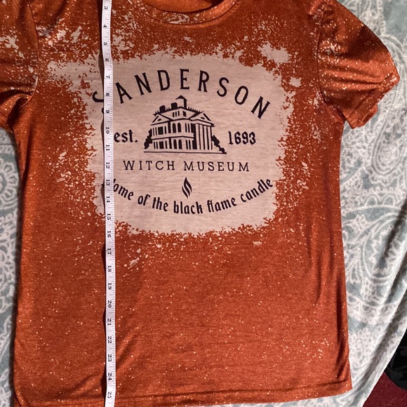 Sanderson Witch Museum Short Sleeve Tee - Picture 7 of 9